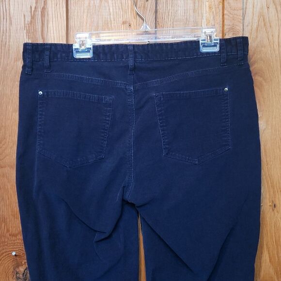 Eddie Bauer Boyfriend Mid Rise Relaxed Leg Corduroy Pants, Size 12, Navy Blue - Picture 3 of 10